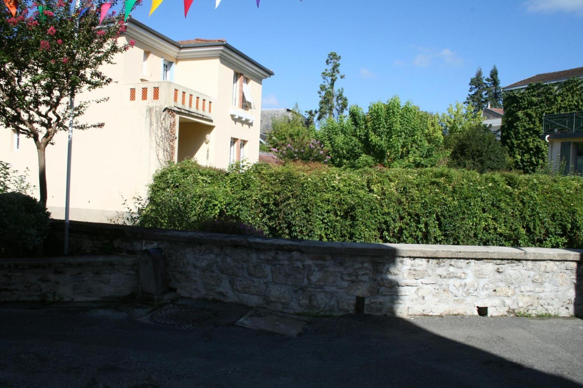 Appartement Le Nid Du Saleys - 70 M2 Centre Ville De Salies-de-Béarn Exterior foto